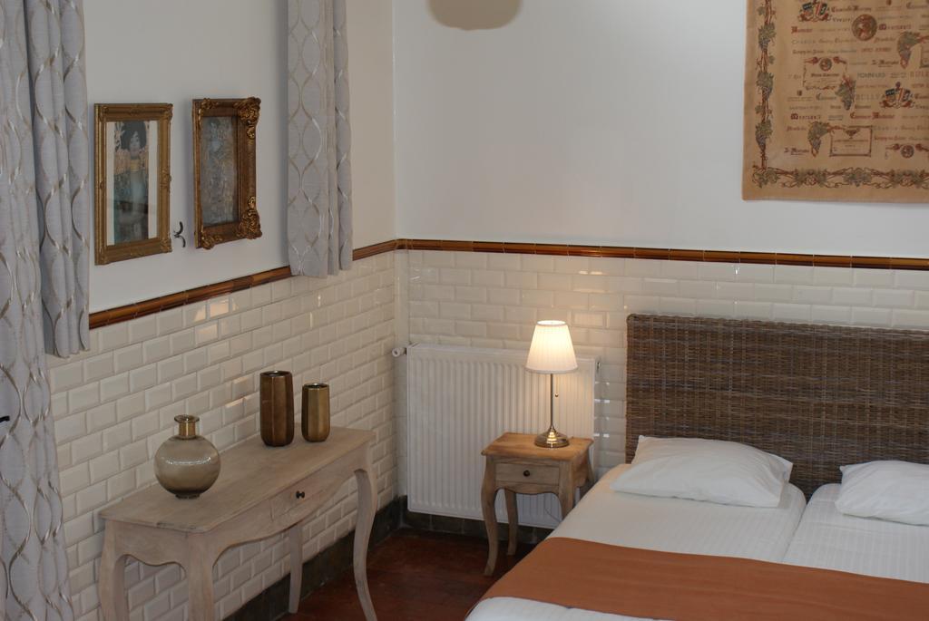 Отель Manoir Bonpassage Thury  Экстерьер фото