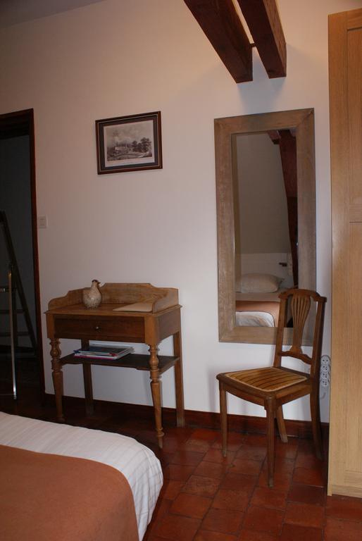 Отель Manoir Bonpassage Thury  Экстерьер фото